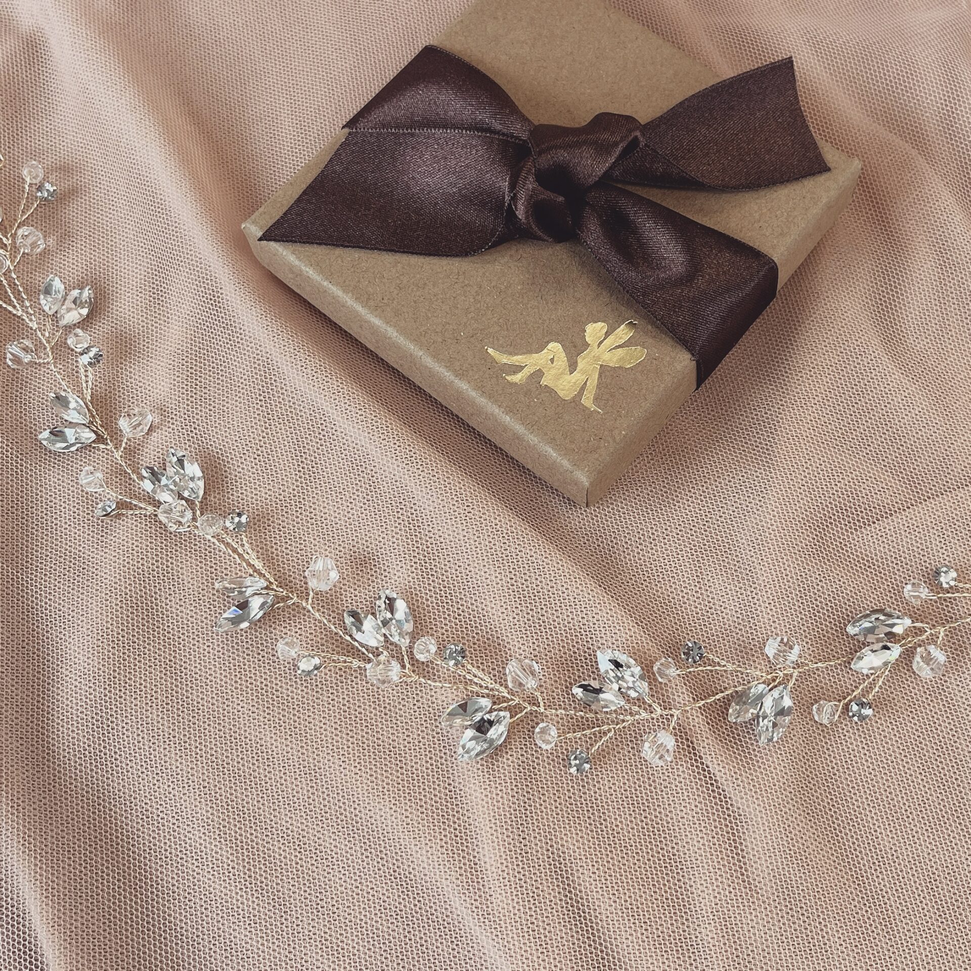 Tessa Long – Gold (1)