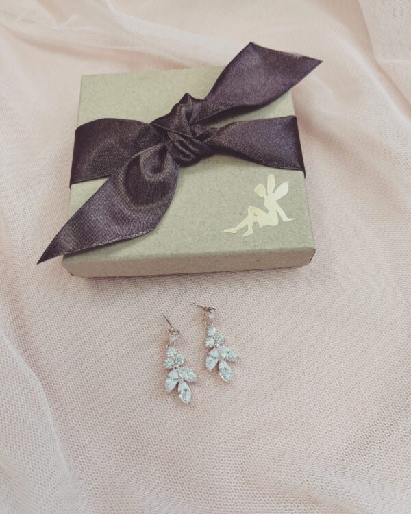 14. Lily Rose Gold – earrings 14. Lily Rose Gold – earrings