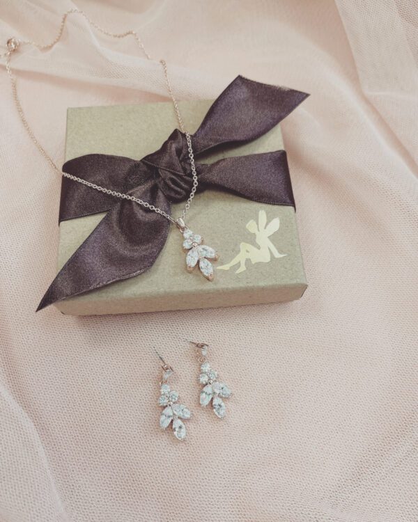 14. Lily Rose Gold – set
