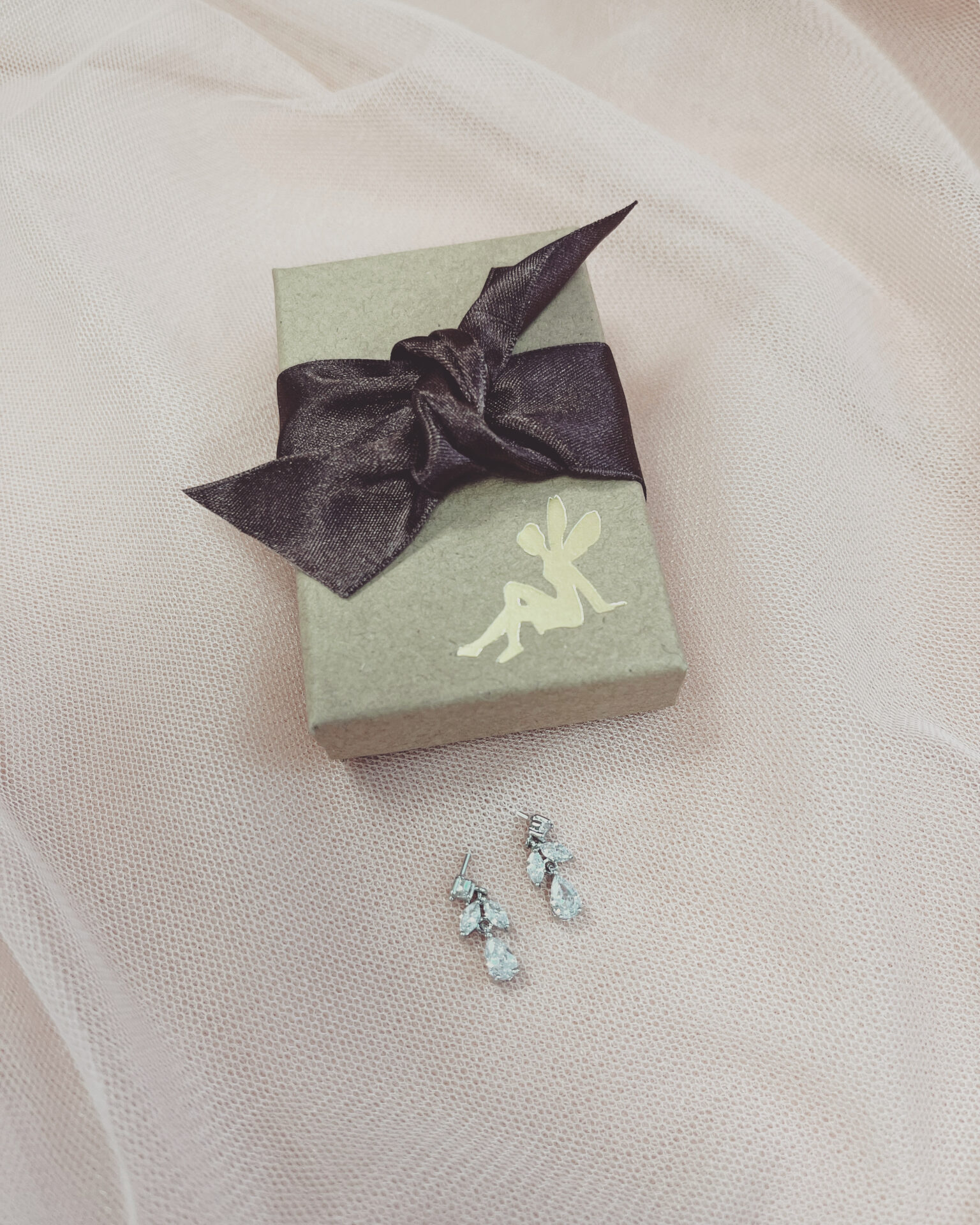 16. Belle Silver – earrings