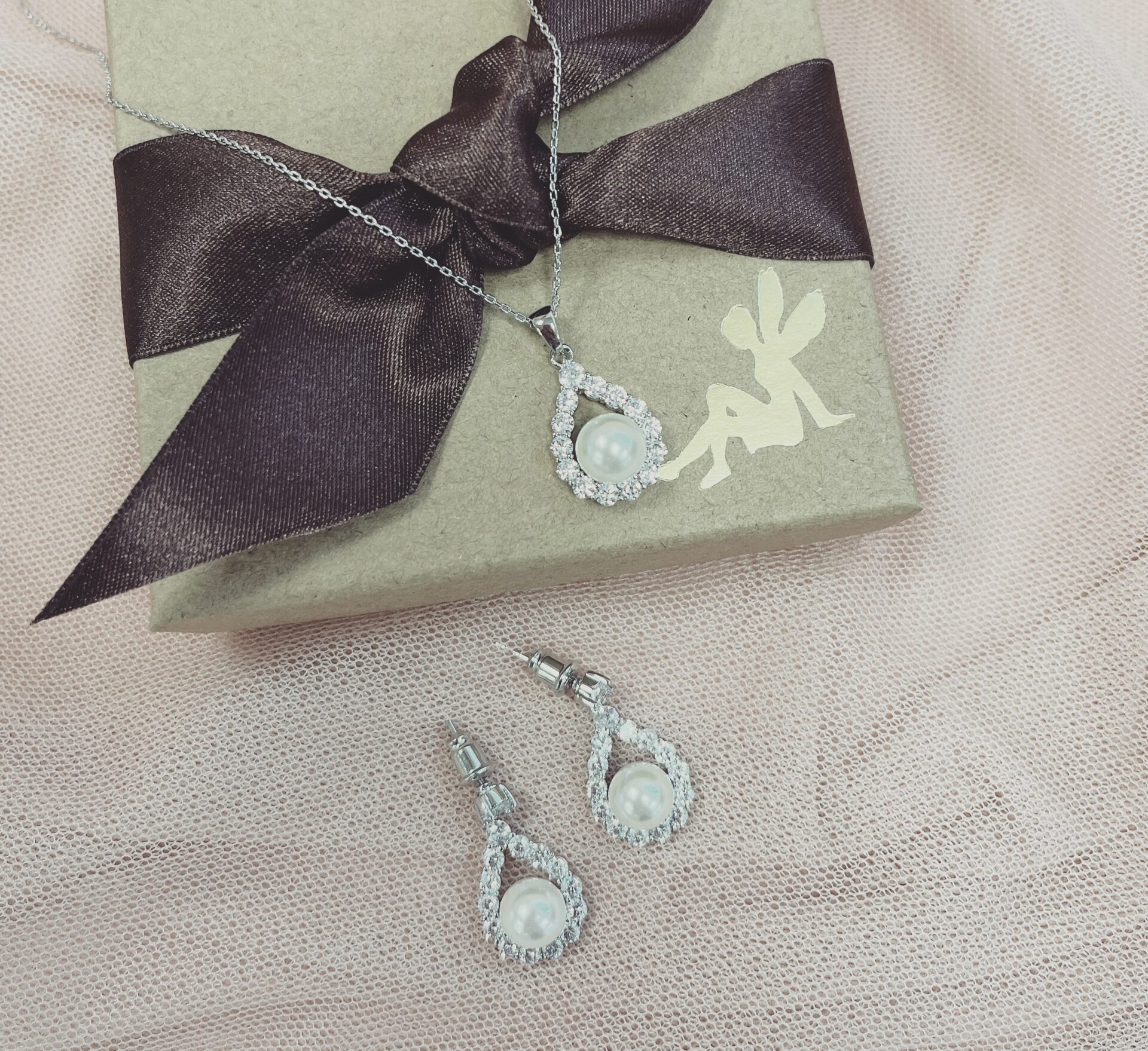 32a. Jude Silver – set