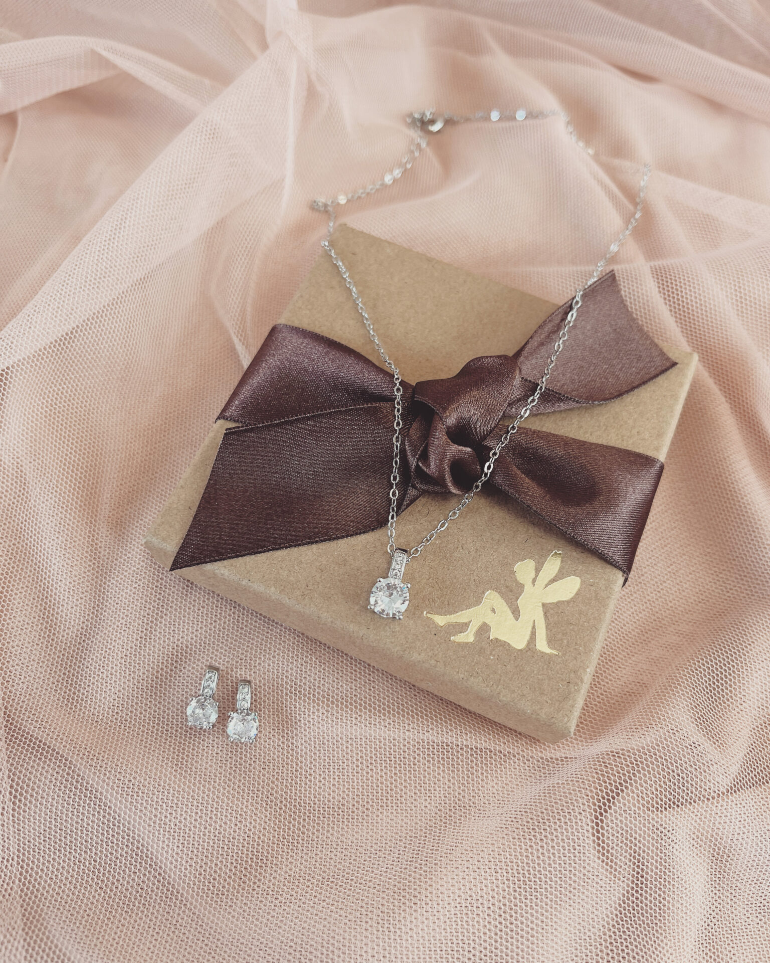 Elegant Wishes – Silver