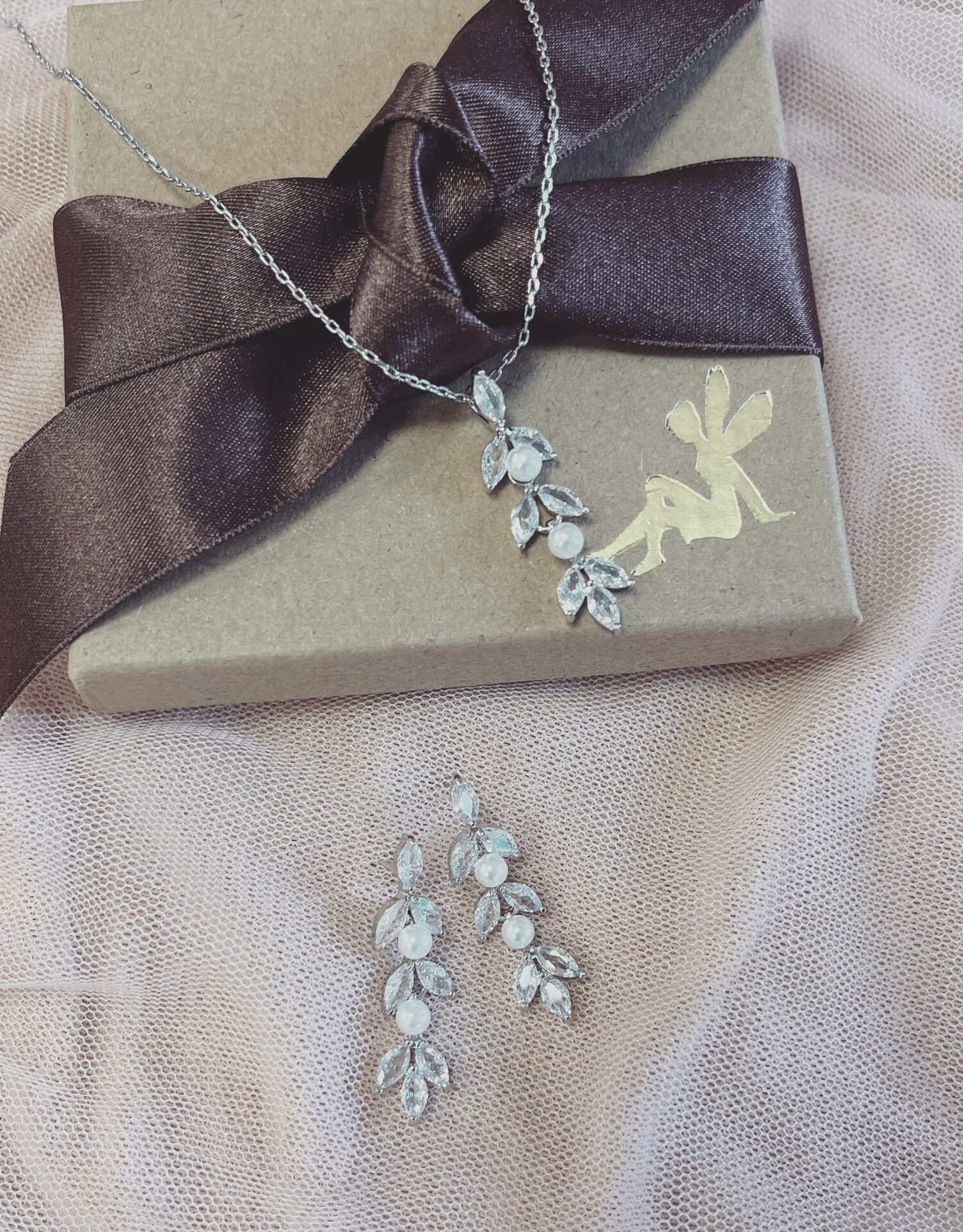 Fliss – Silver (1)